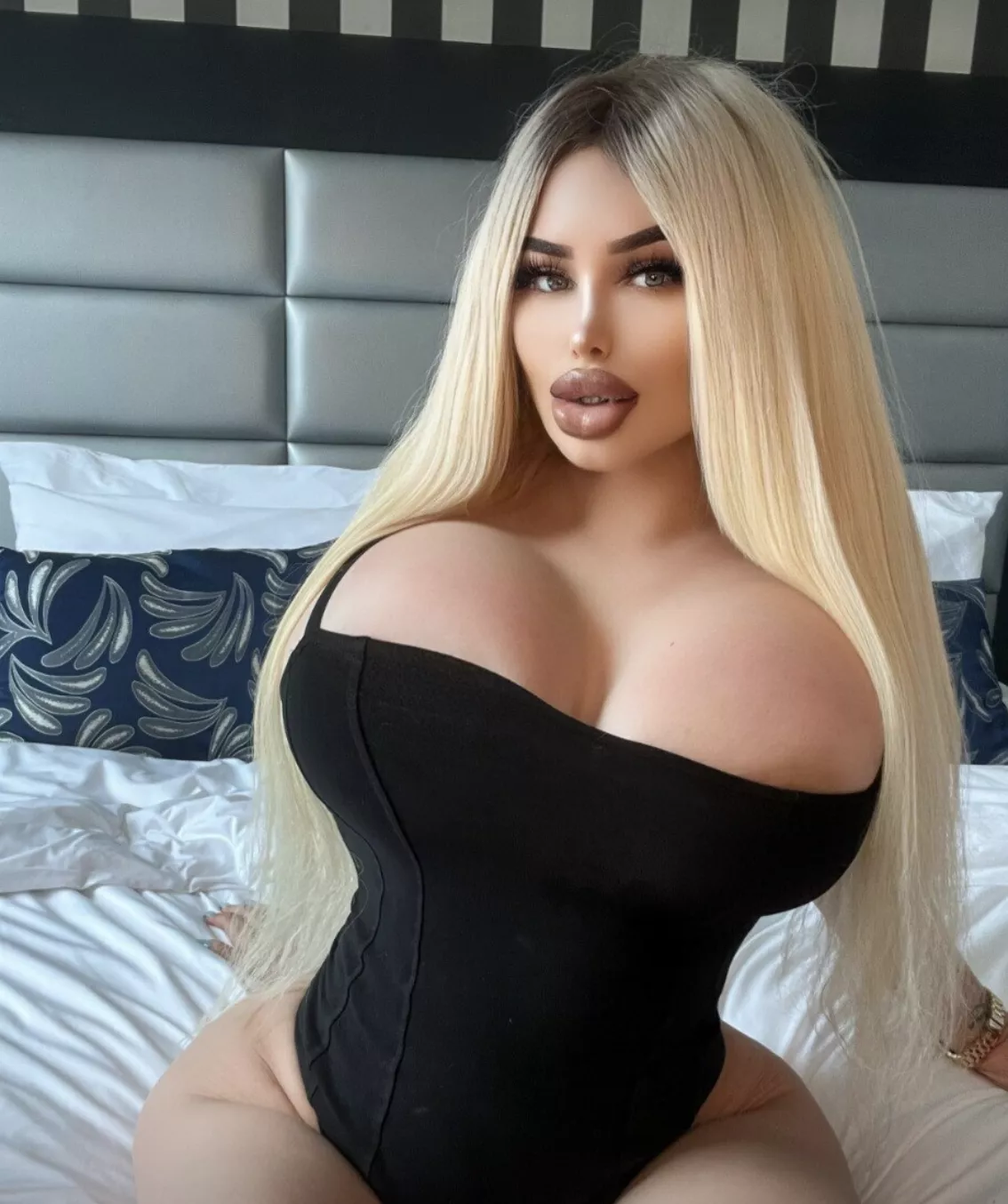 You can see that i am born to be a dumb fuckdoll