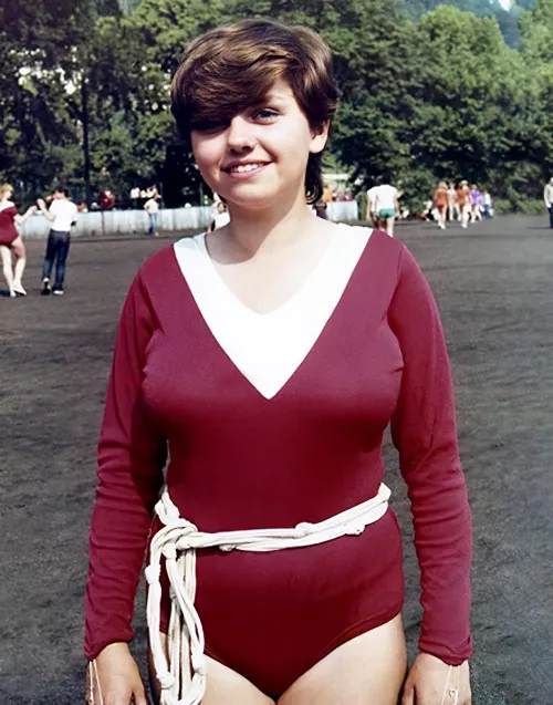 Young Milena Velba in Hi-Res (1740x2216)