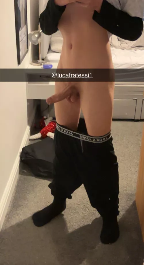18 - Anyone like my twink dick?