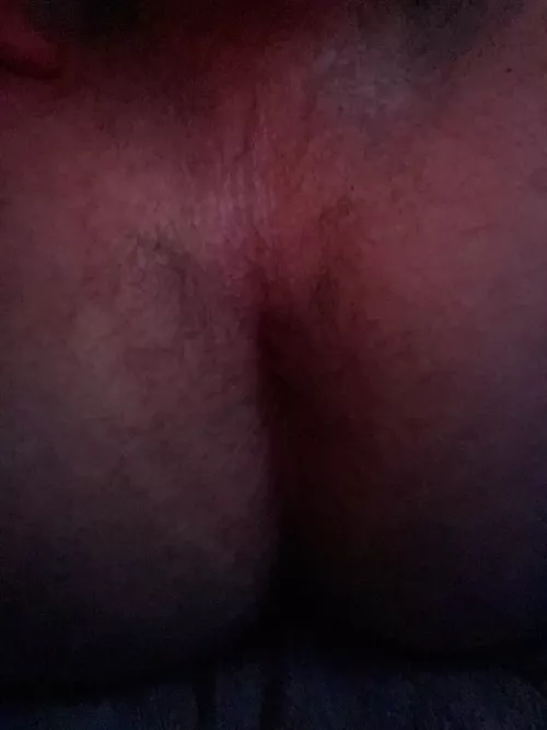 18 Syd I’m so horny I love big cocks and being a slut I’m gonna finger my self add my snap too watch bottomsyd69