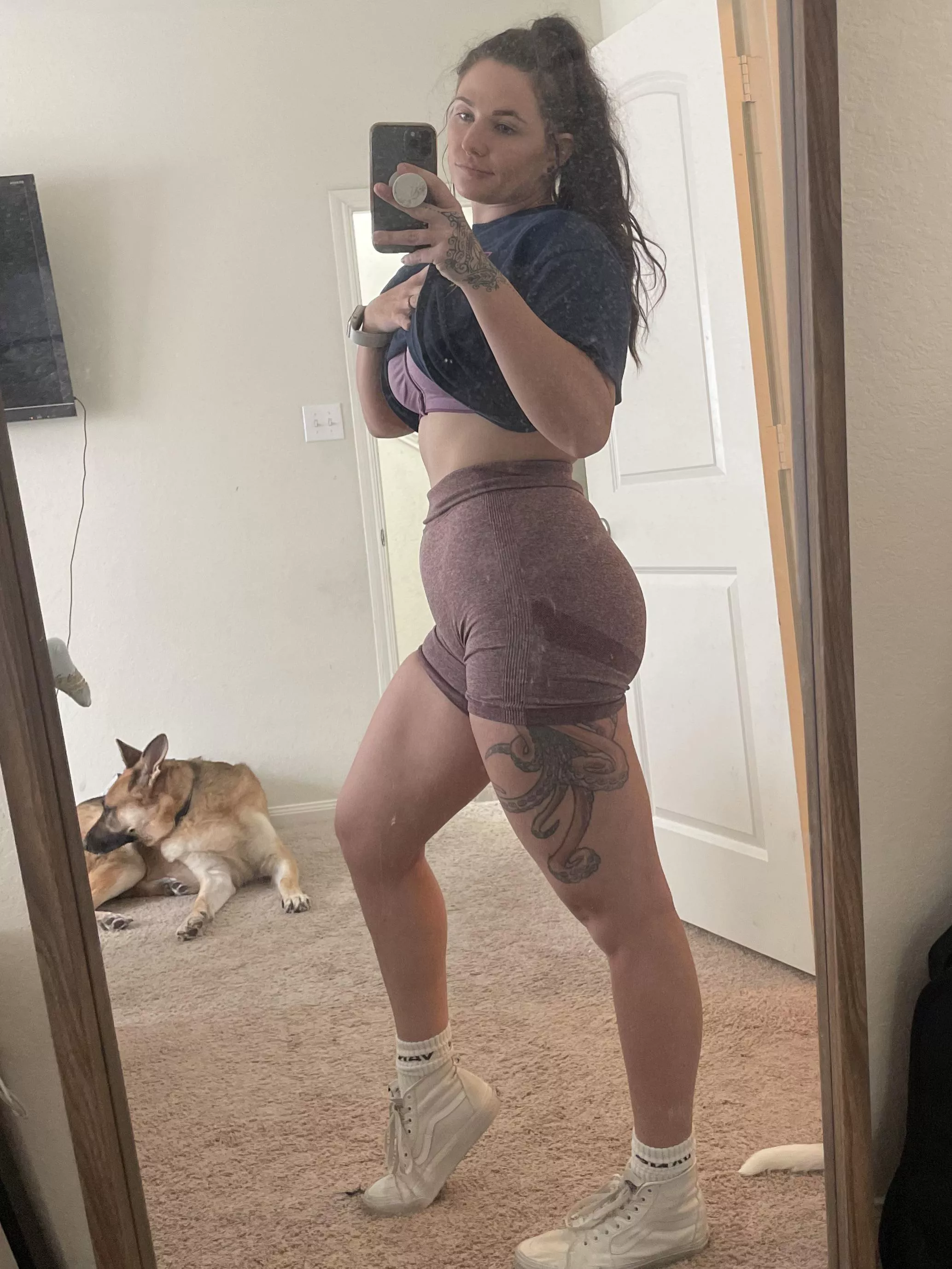 3 weeks post surgery and I hurt myself at the gym so..strictly walking 😭