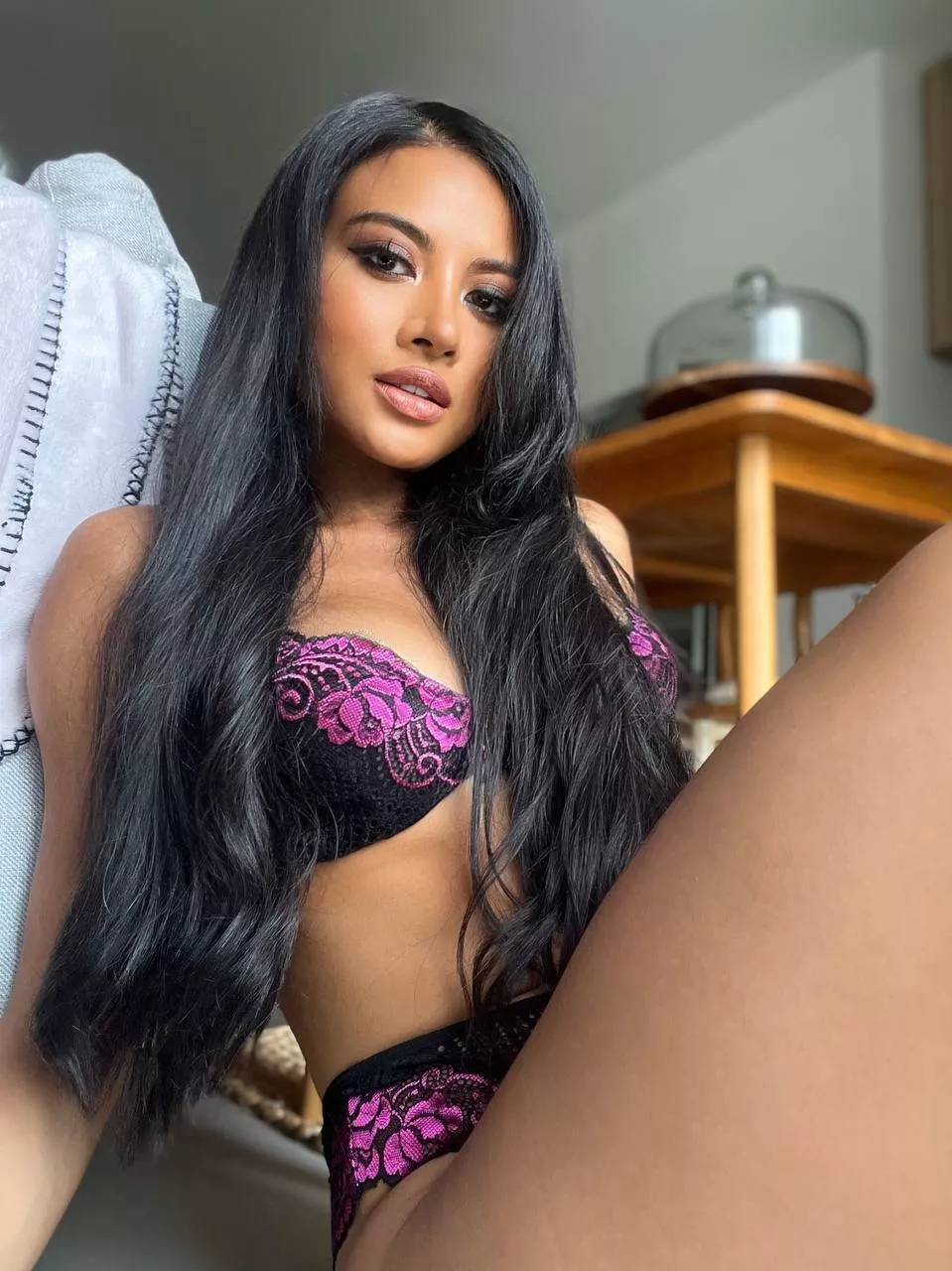 All sissies who upv and say hi to this will get reward in this Dmp