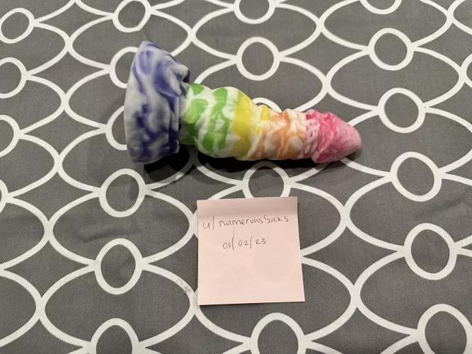 BAD DRAGON NOVA SMALL SIZE / MEDIUM FIRMNESS W/ SUCTION CUP RSYP - $115 & Free shipping USA