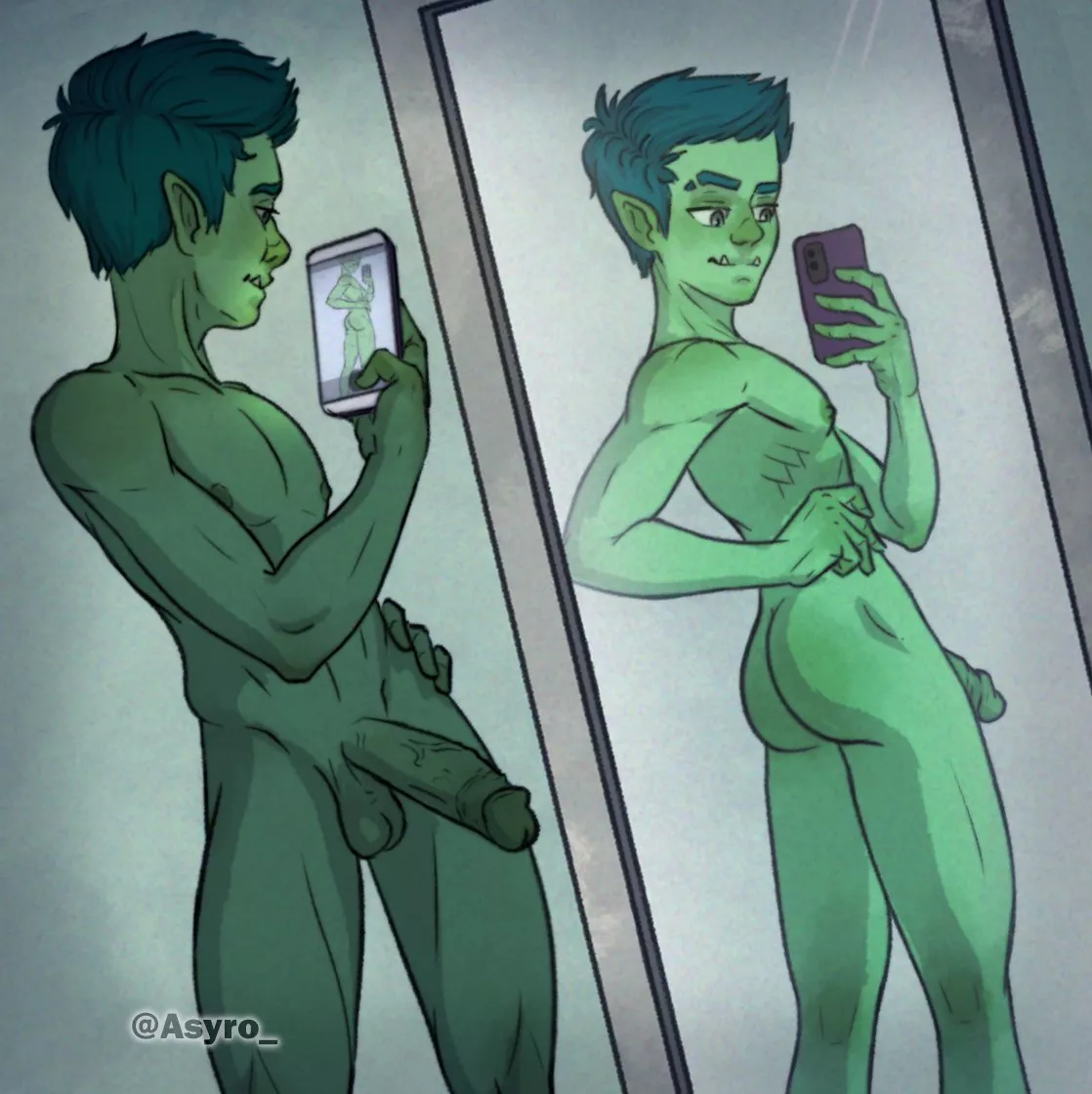 Beast boy taking some booty pics