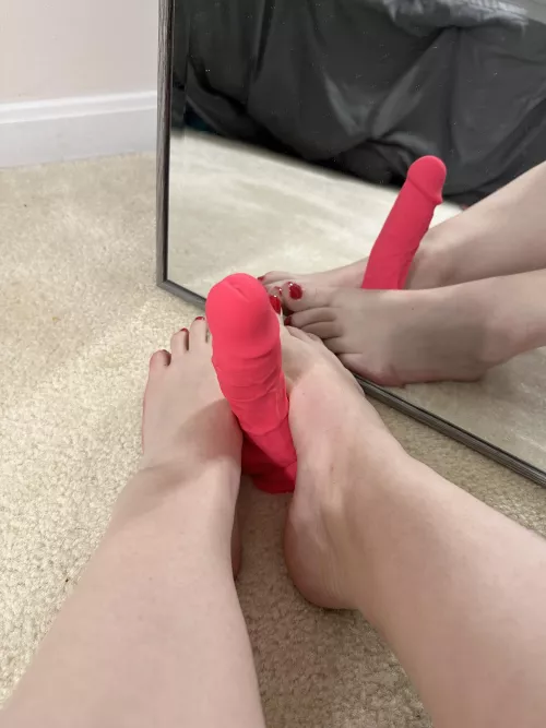 Can I finish you off with my feet?