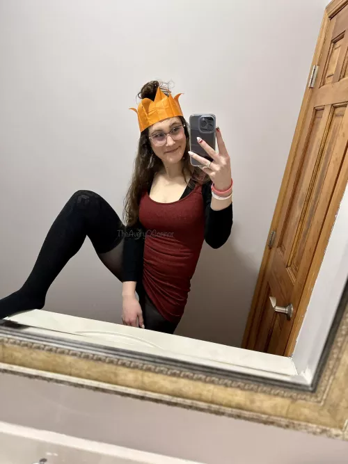 Cheeky Christmas Eve selfie after a glass of Prosecco or 2