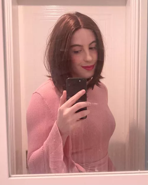 Dirty mirror selfie. Wdy think? Xx
