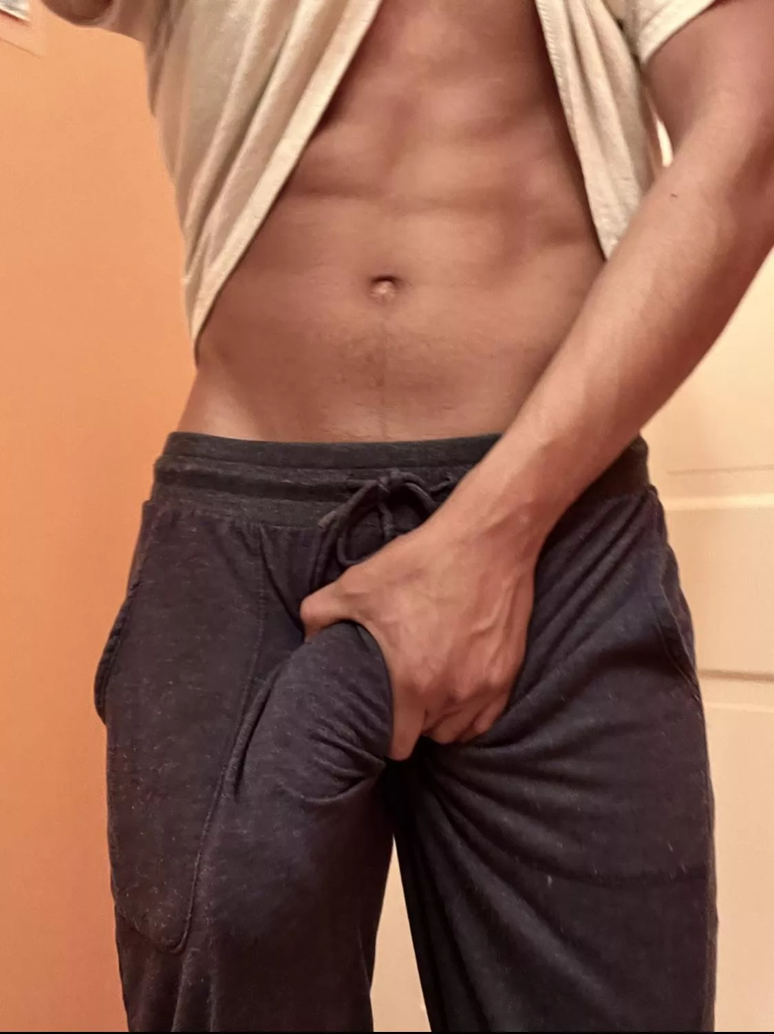 Do you like when I wear these sweatpants? Or is it too much bulge?