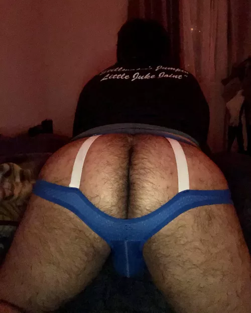 Does this jock look good on me?