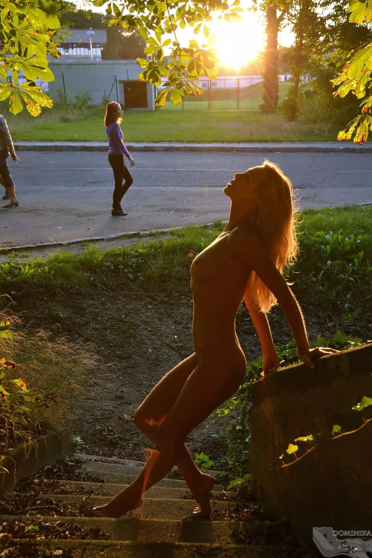 Dominika showing off