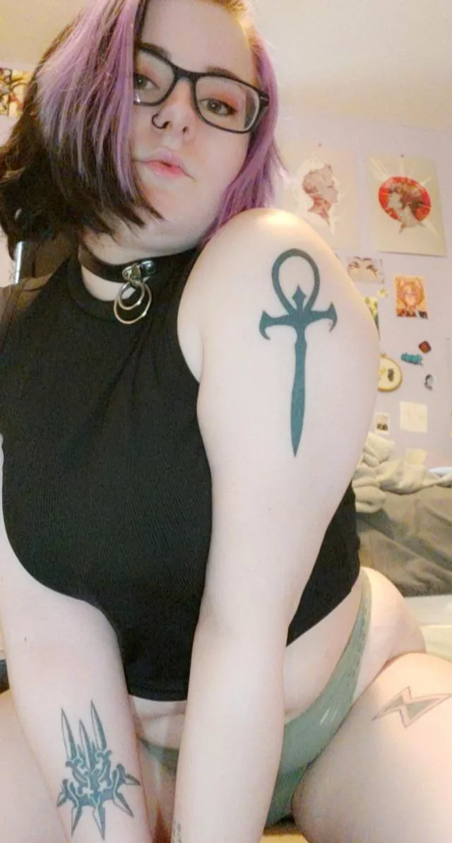 (f20) love this new crop top