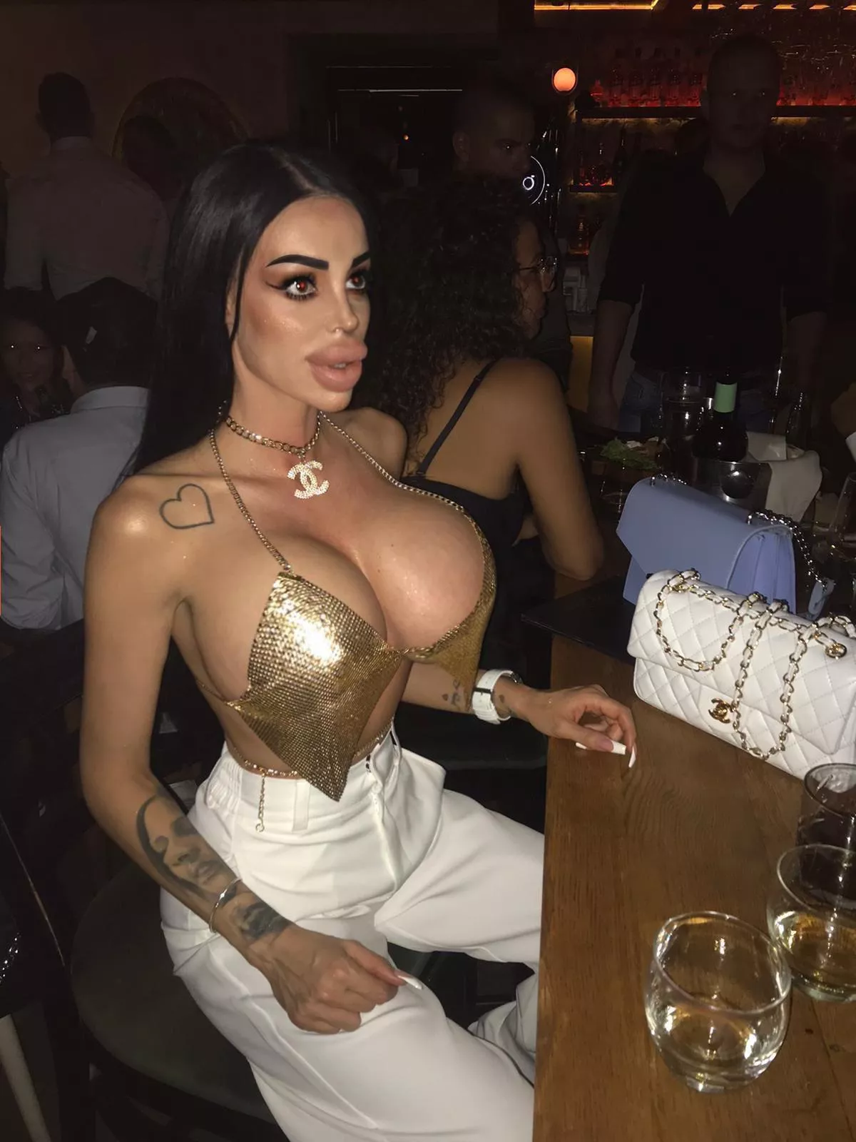 Fake Lips.. Fake Tits.. Perfect Sex Doll!