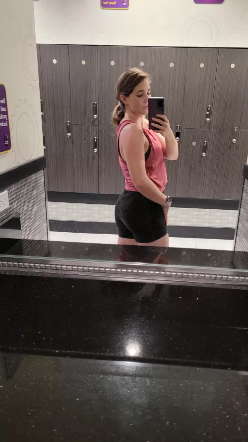 Gotta make that booty work 🍑