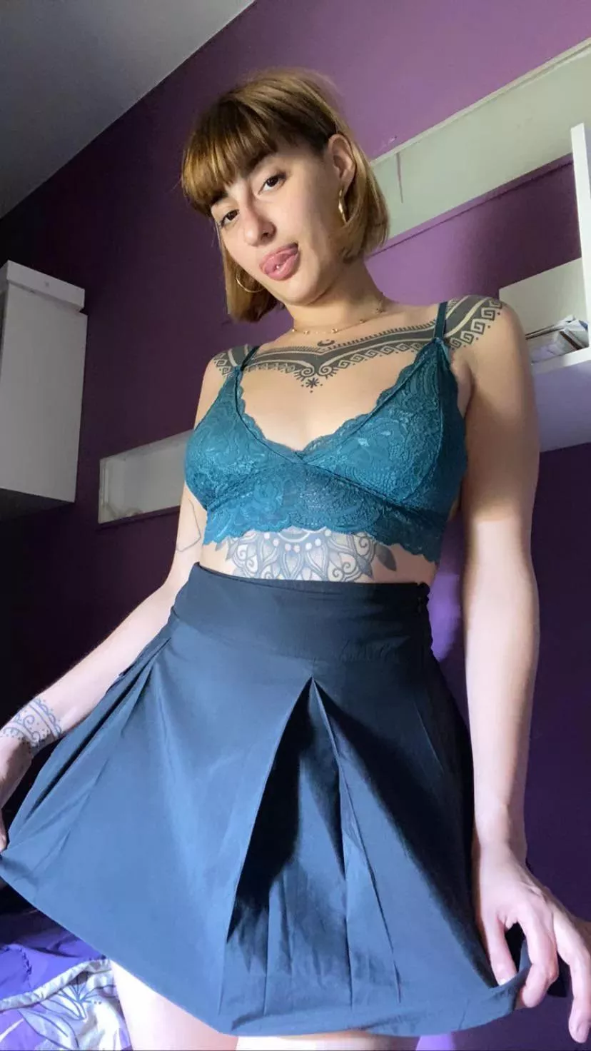 Guess what's under my skirt, bitch