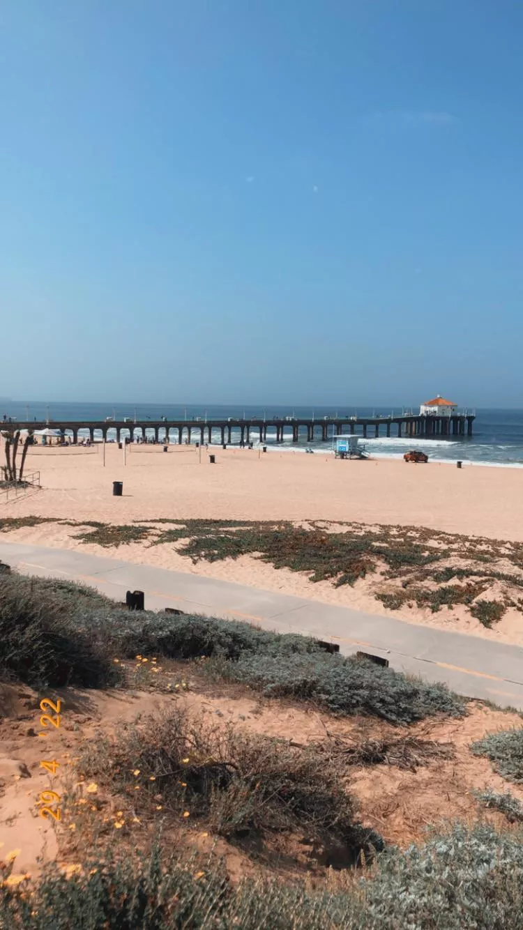 Happy sunny beach vibes!🌞🏝️