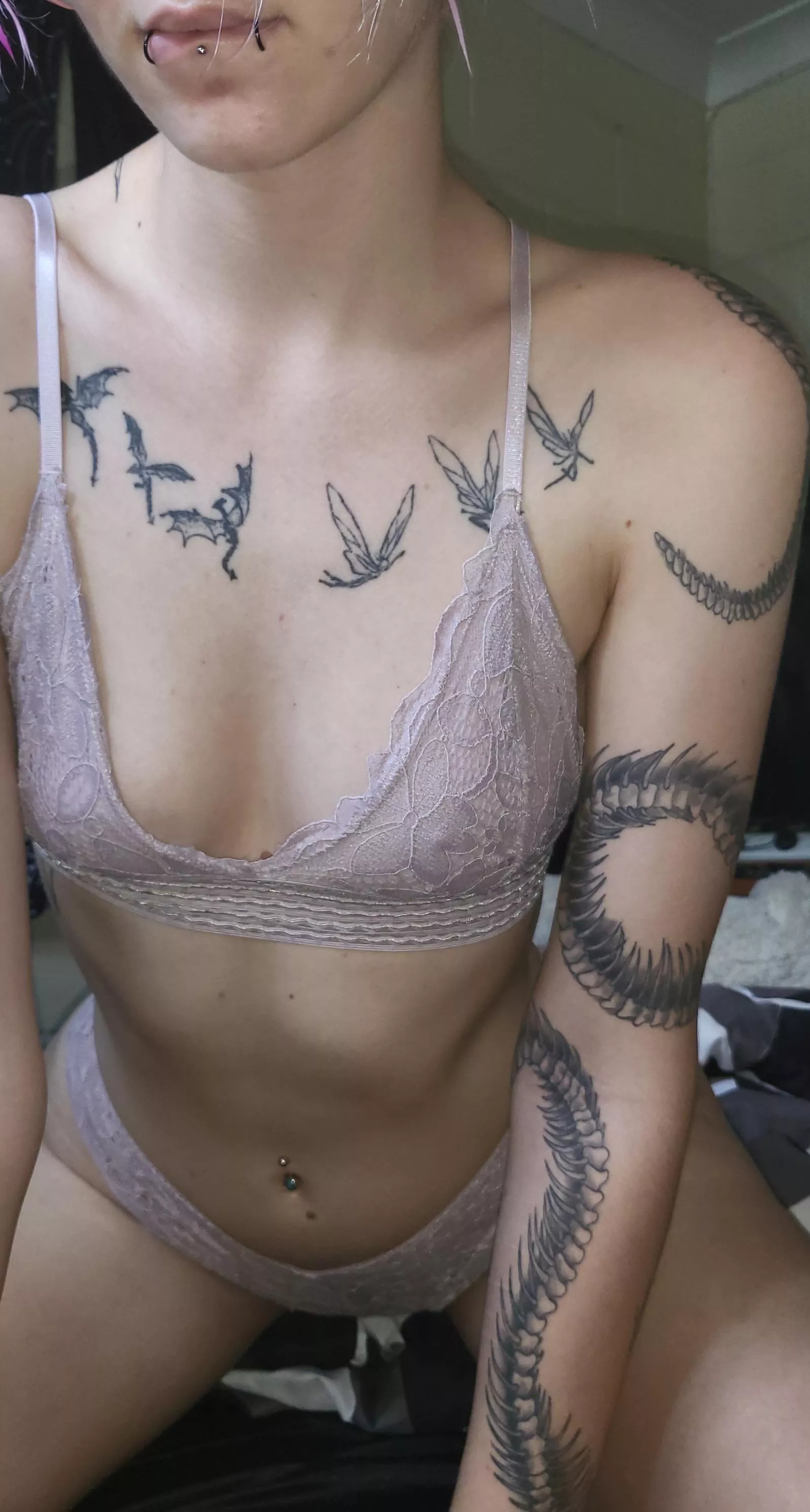 Here waiting for you, I'll do anything you like 💗