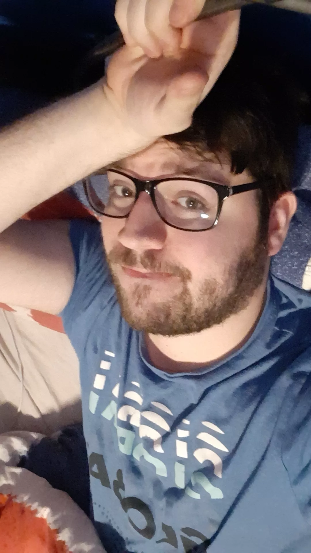 Holy feck in so bored. Anyone wanna chat or something?