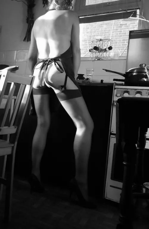 Hot in the kitchen xx