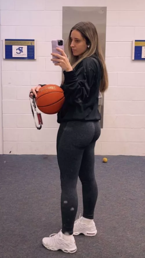 i liked that one 🍑