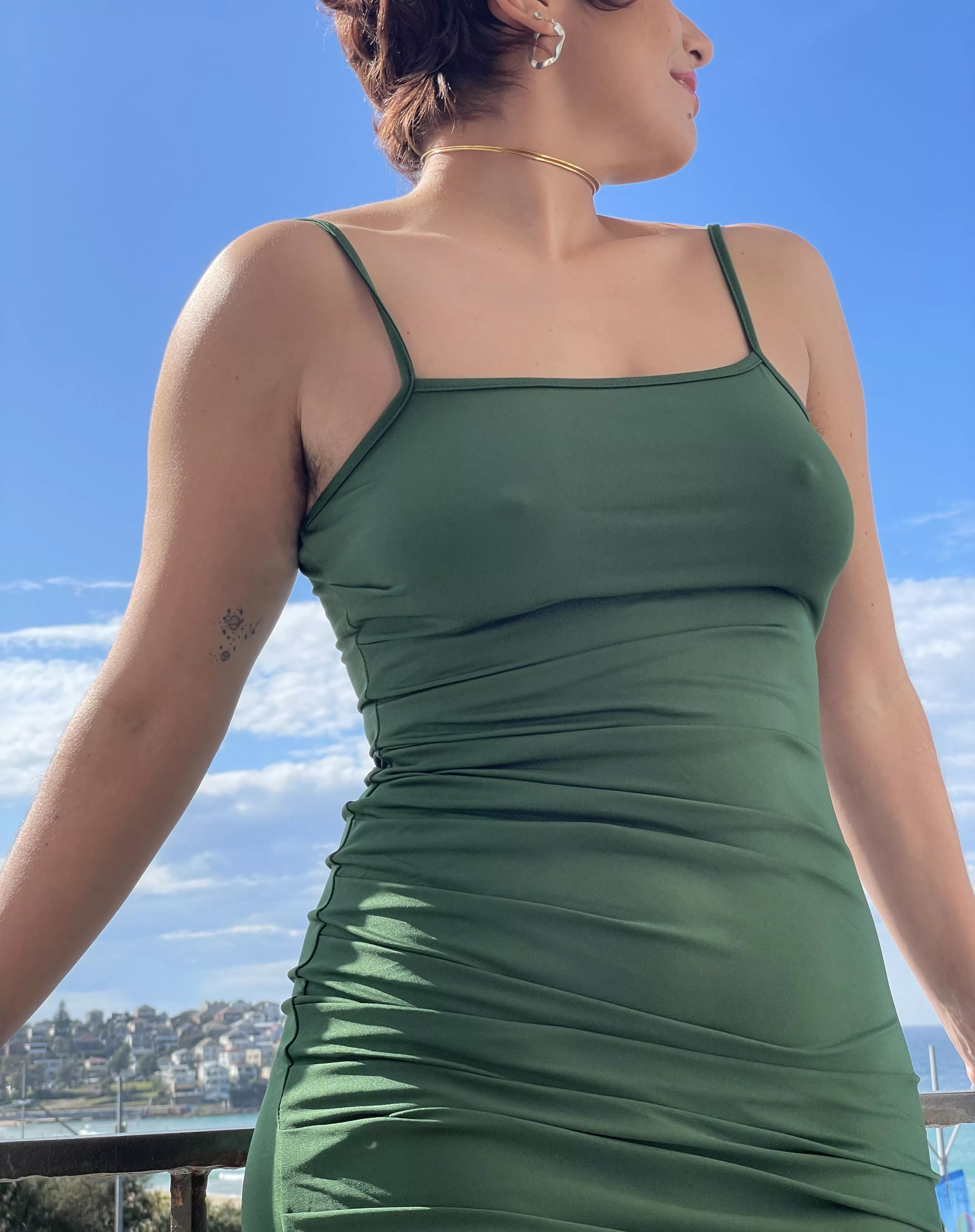 I love walking down the street like this and seeing everyone’s eyes on my tits… do you think they get hard/wet for me?