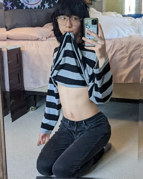 I want to be spoiled and taken care of this 2023 (⁠｡⁠•́⁠︿⁠•̀⁠｡⁠)