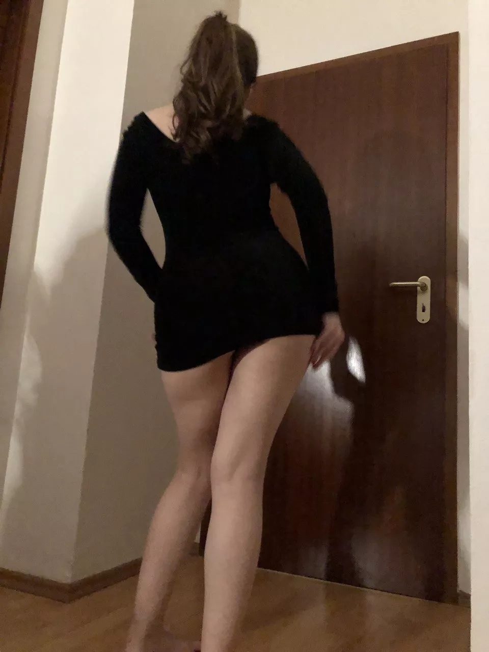 If I was your girlfriend, would you let me dance with your friends?