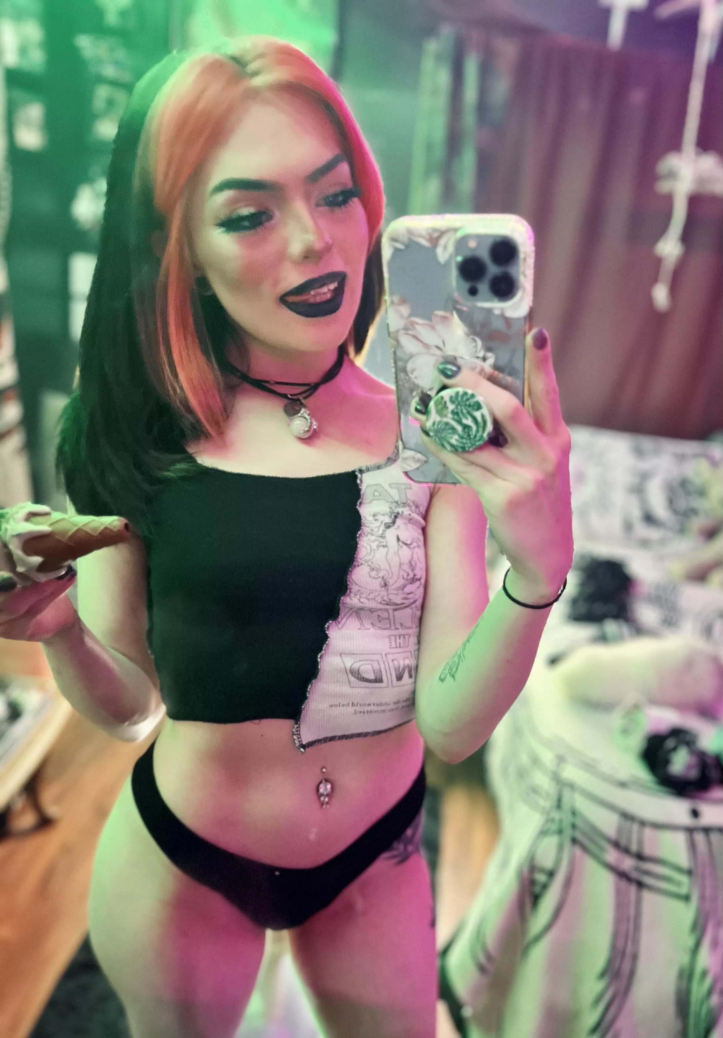 I’ll pass this for a kiss 😘