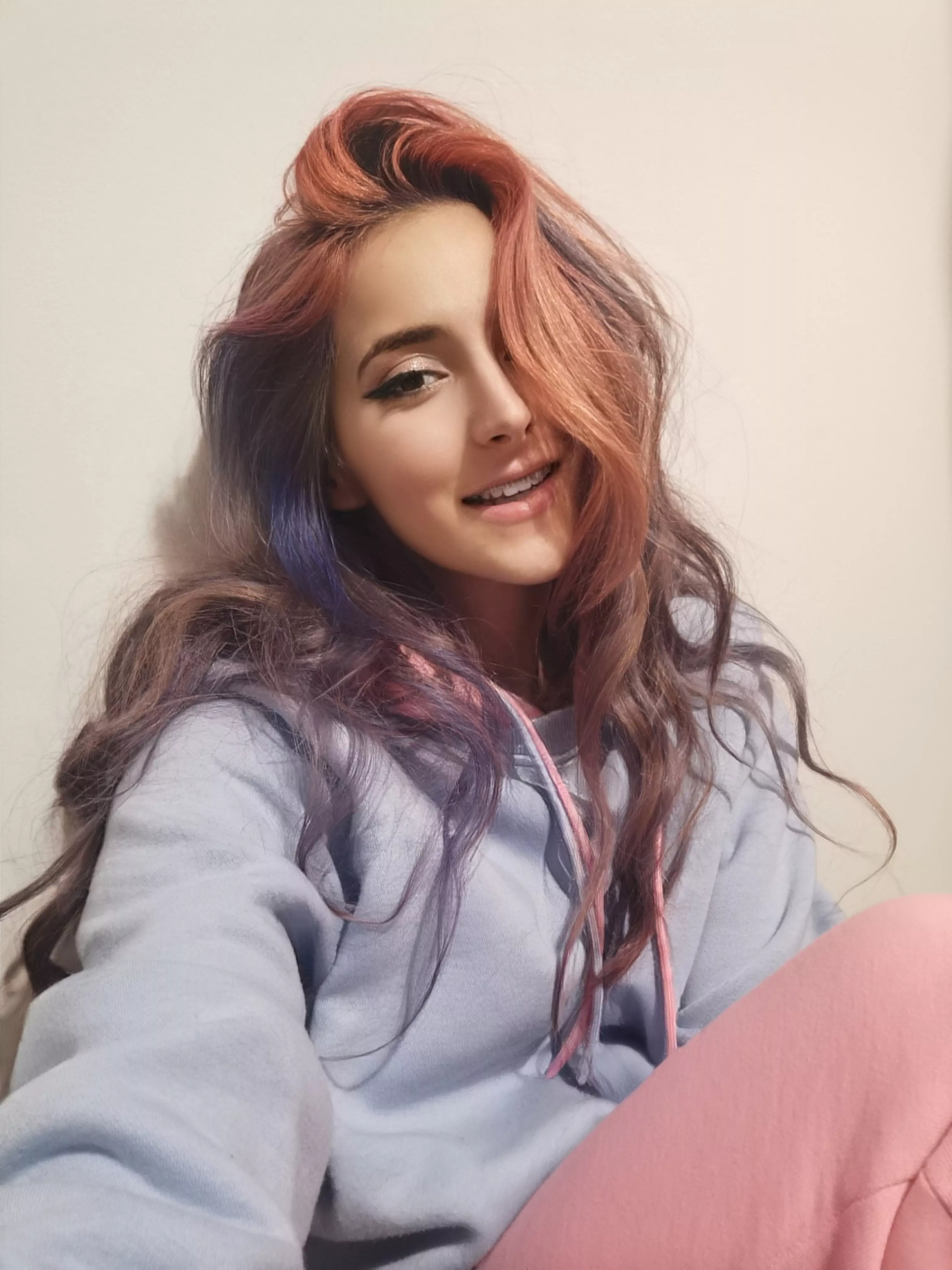 I'm in love with my hair today. do you like it?