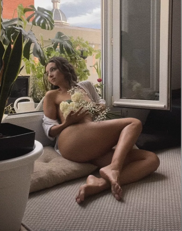 Im waiting for a miracle, for something different, for a real sunlight ...