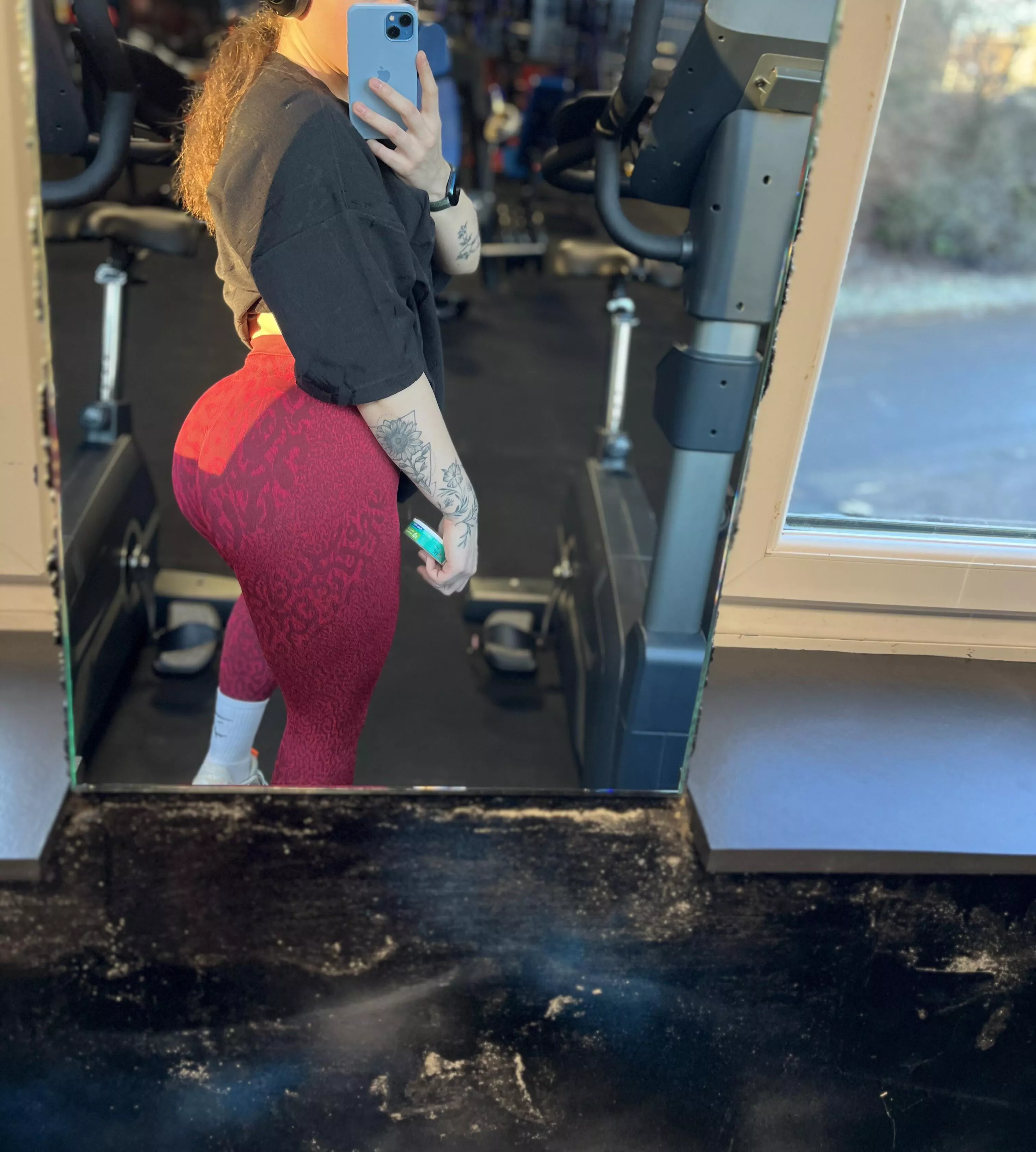 Jus a red booty