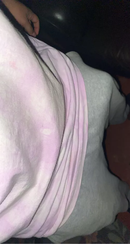 Kiss it through my sweats