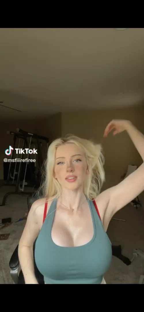 Lickable Armpits 🤤
