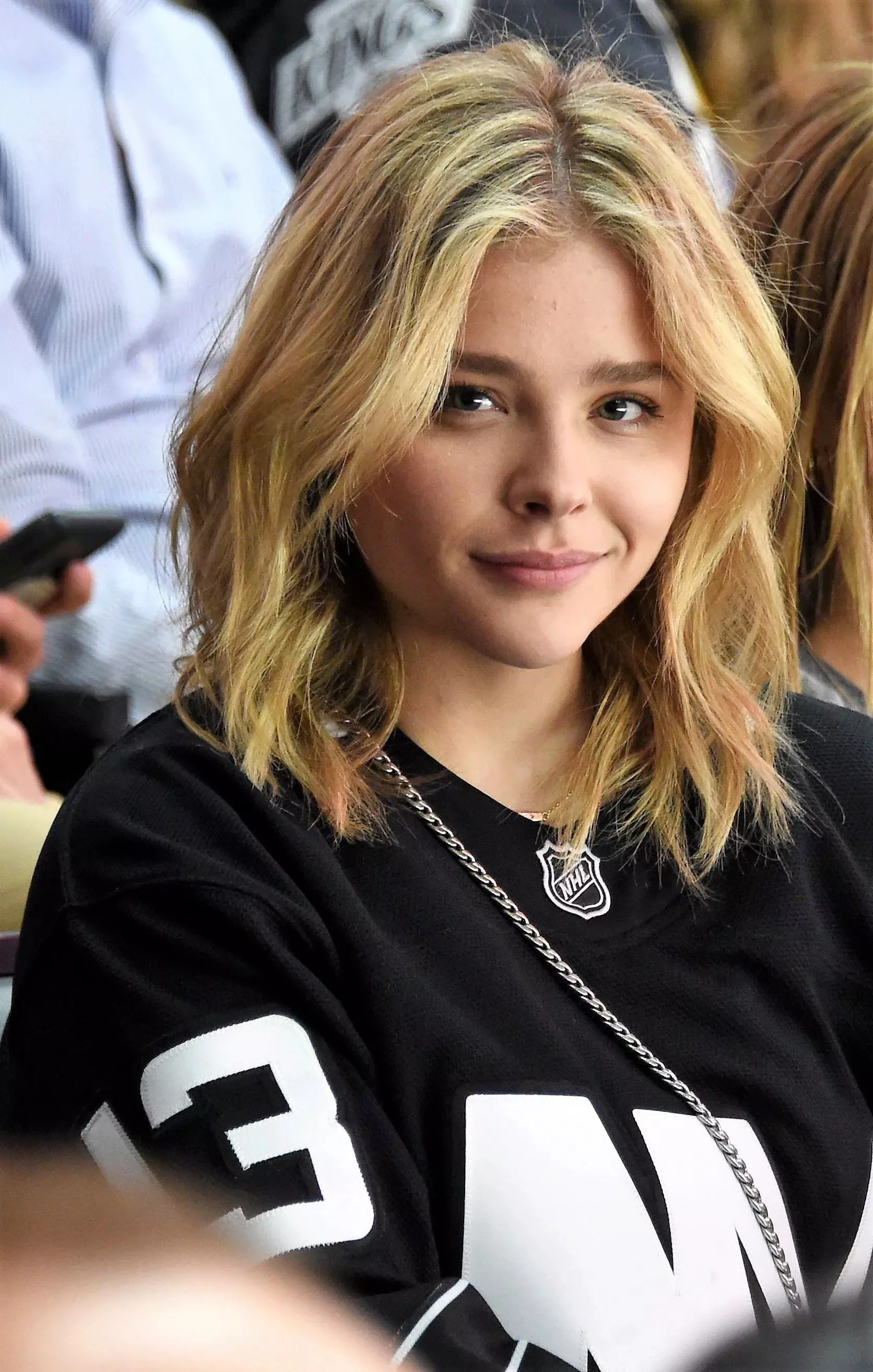 love getting stroked to chloe grace moretz