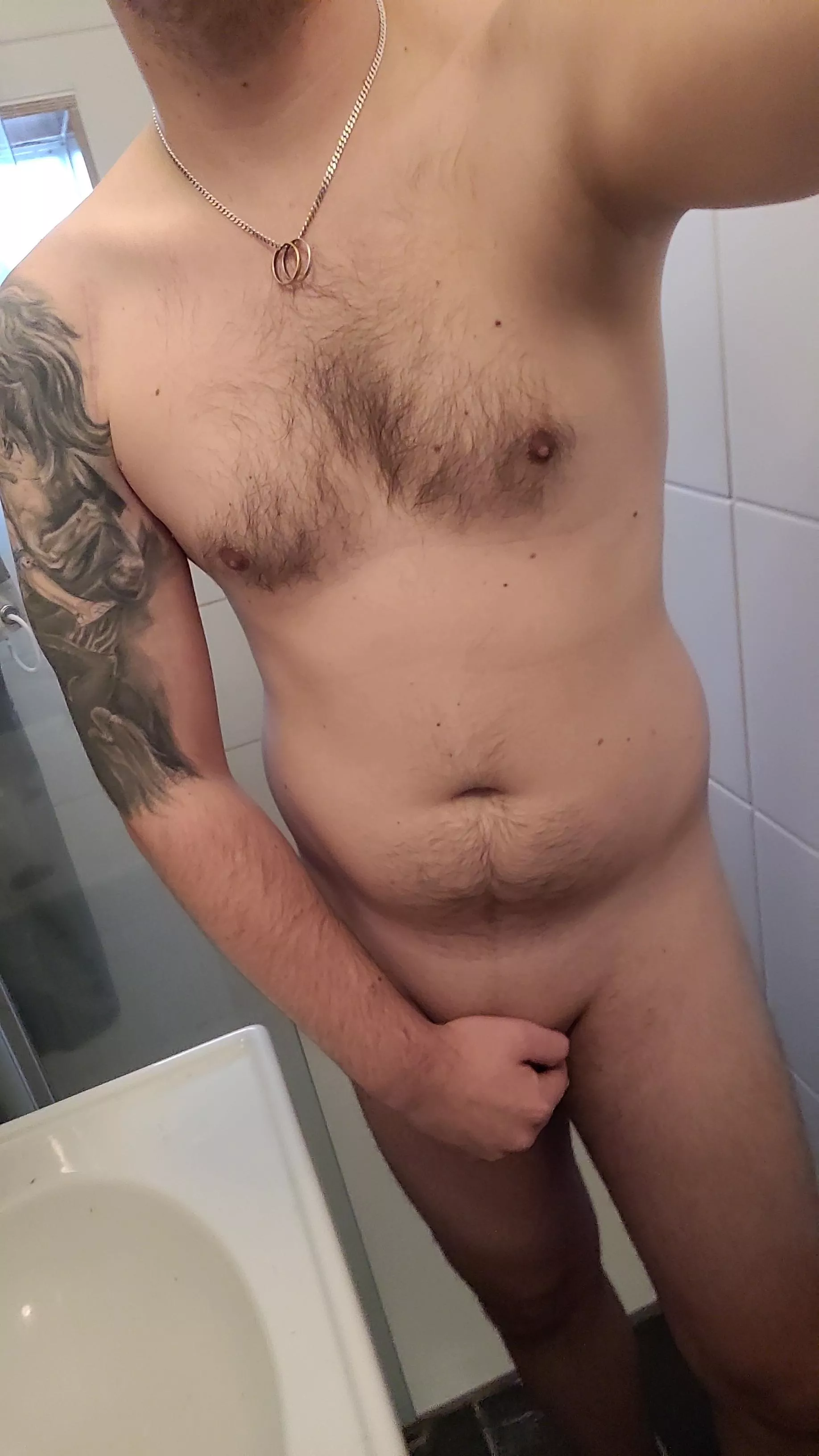 (M) First time posting here, please rate me and my dad bod (1-10)
