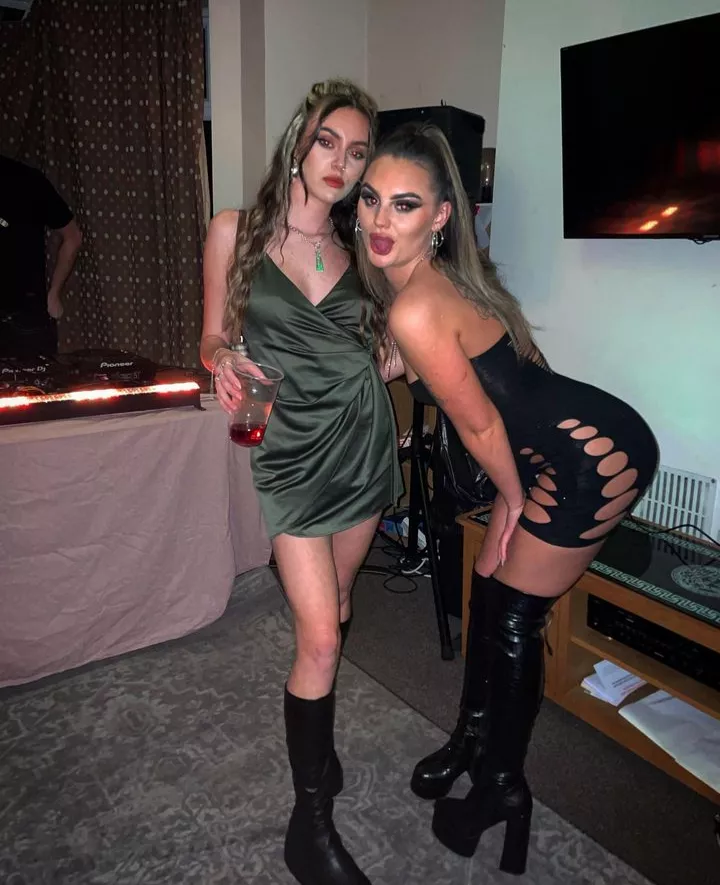 Madi and chav slut Georgia
