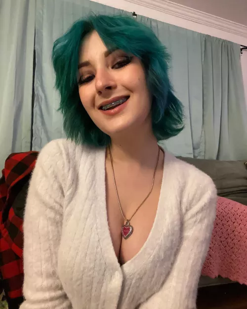 Matched my braces to my new hair!! 😇