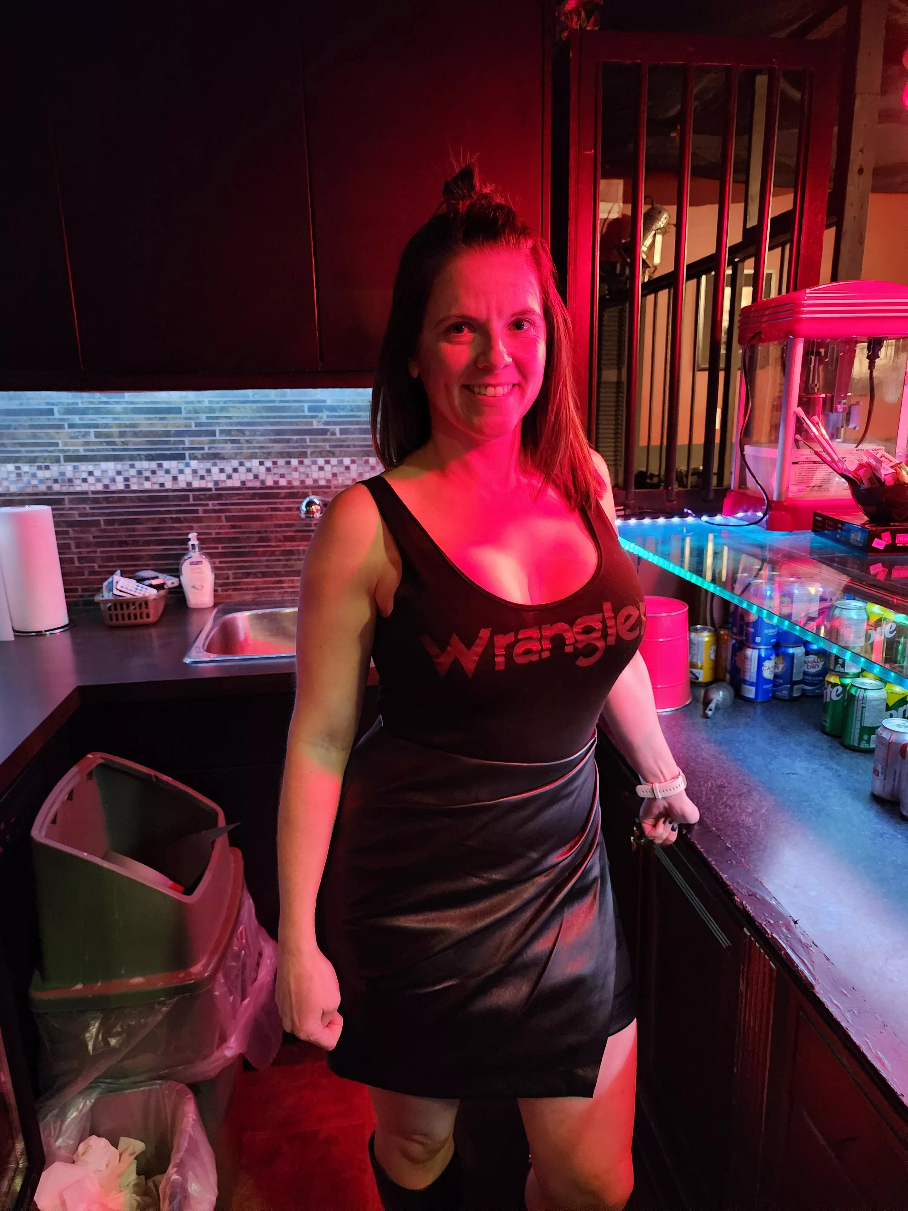 me bartending [f]
