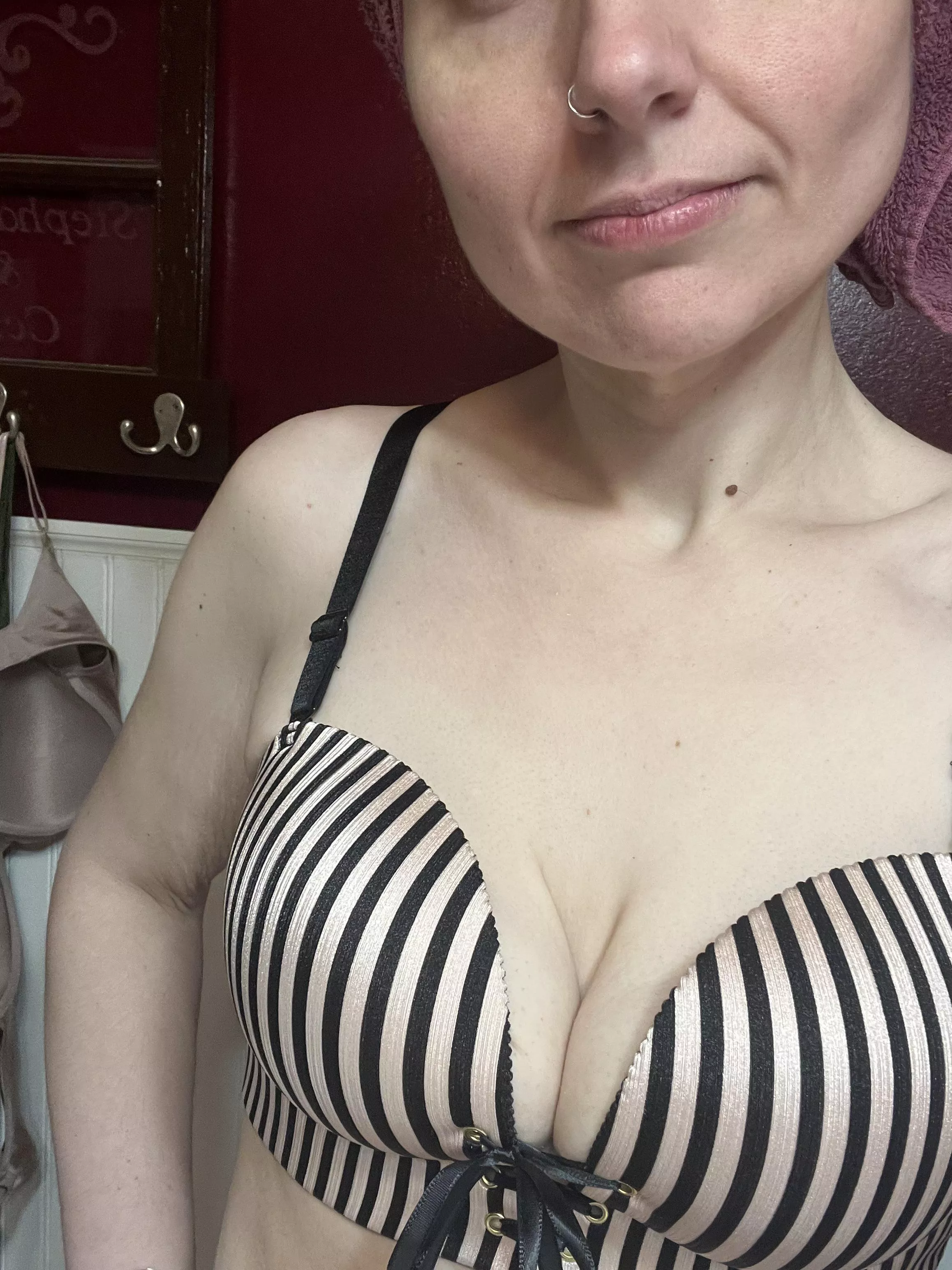 Mom looking for her new FWB.😘