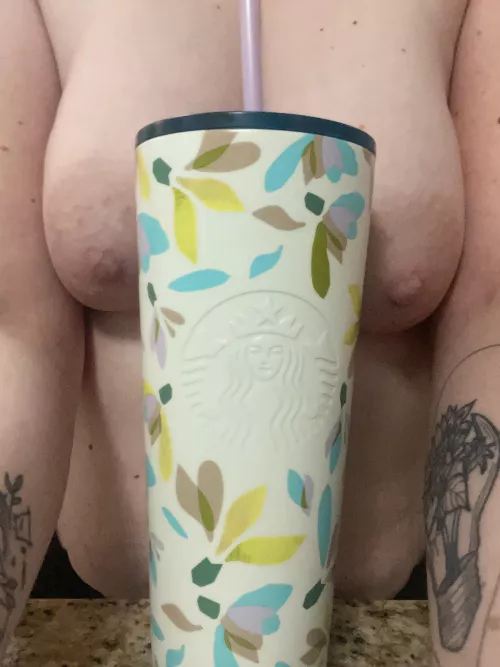 Momma needs some caffeine to make it through this morning 🤟🏻