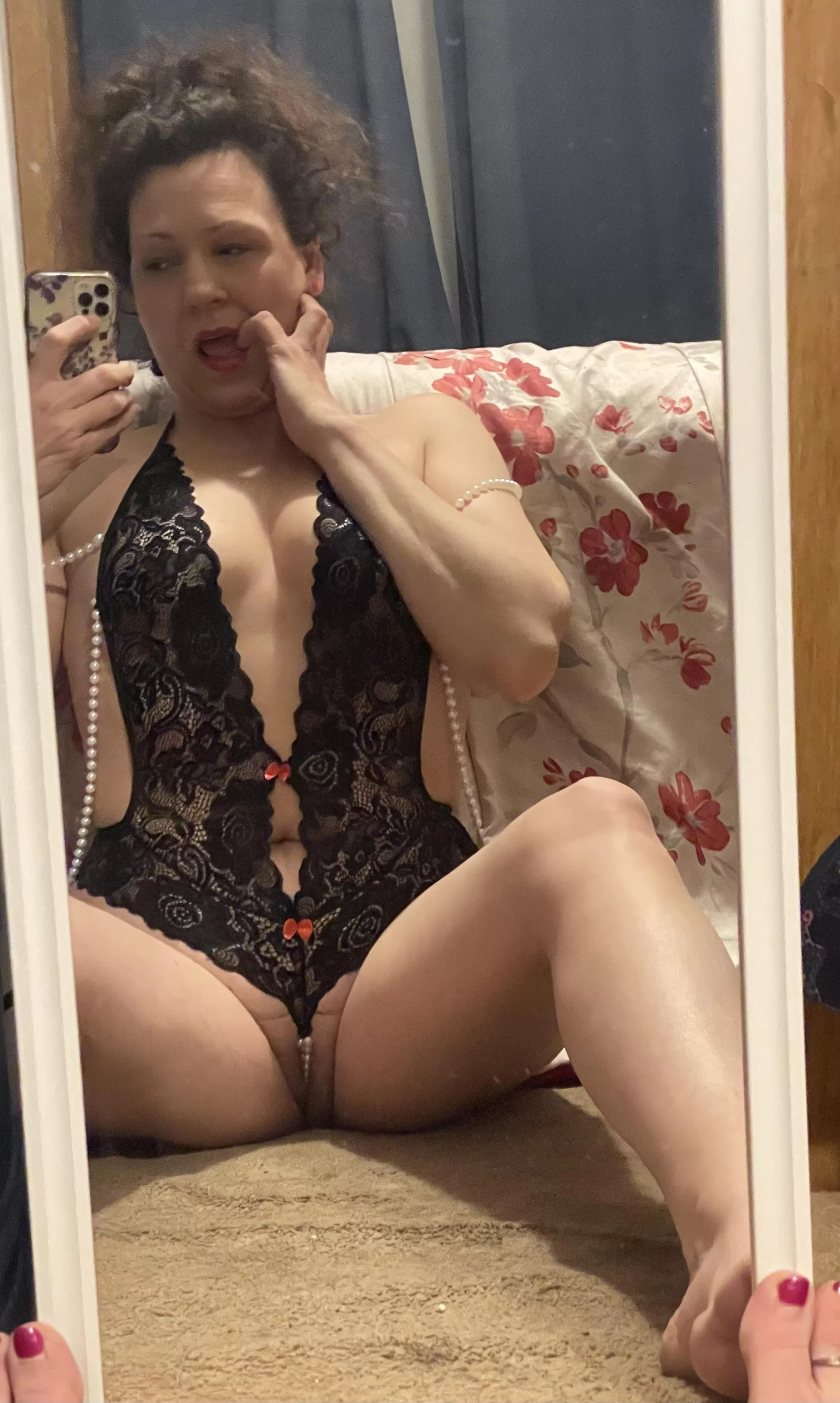 Mommy is looking to play