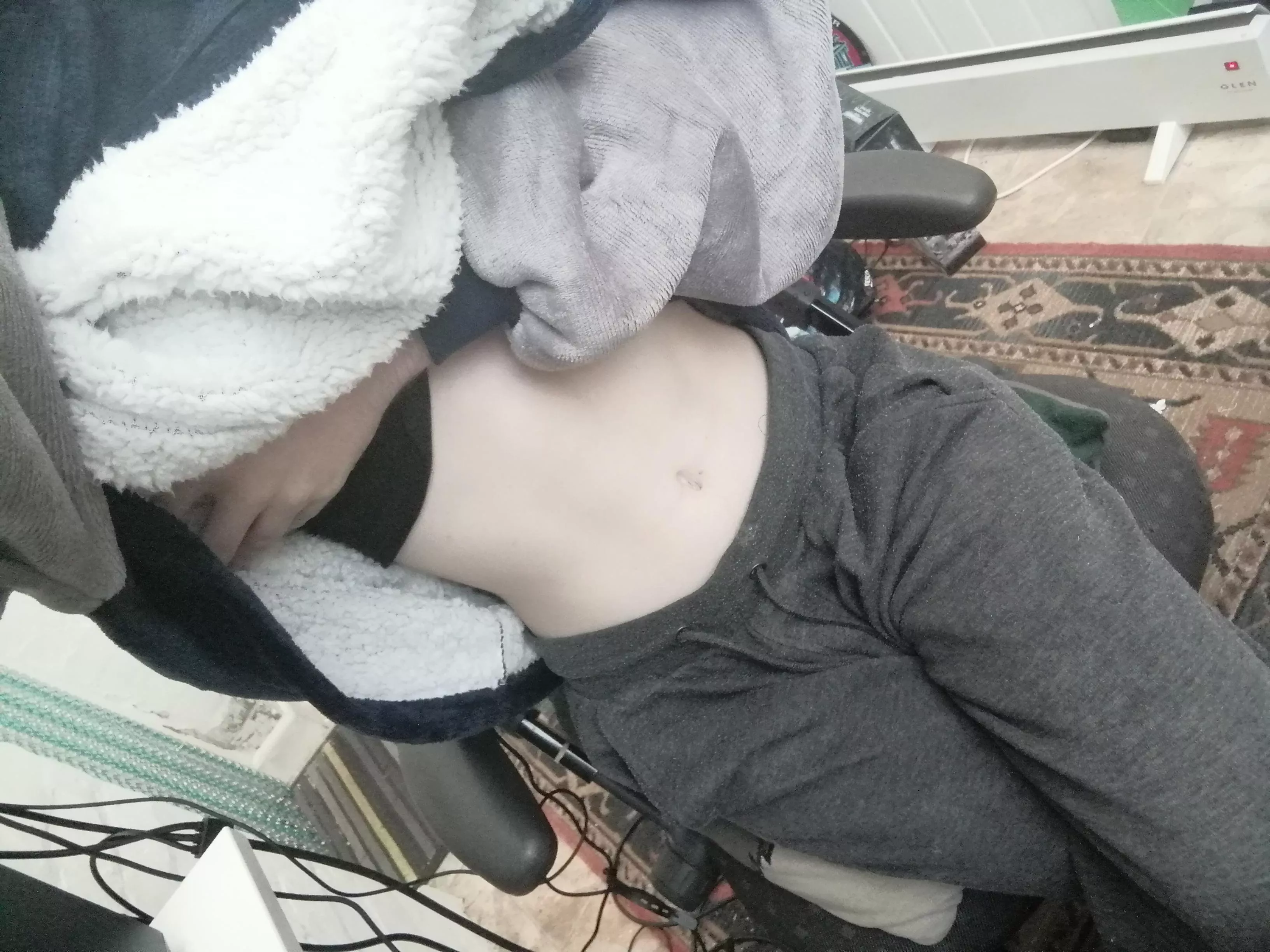 New picture whylst playing EFT hope I look alright :3