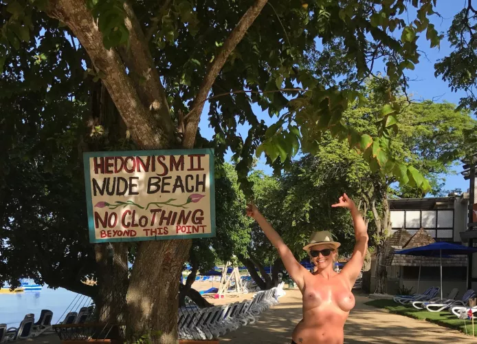 NO CLOTHES ALLOWED!