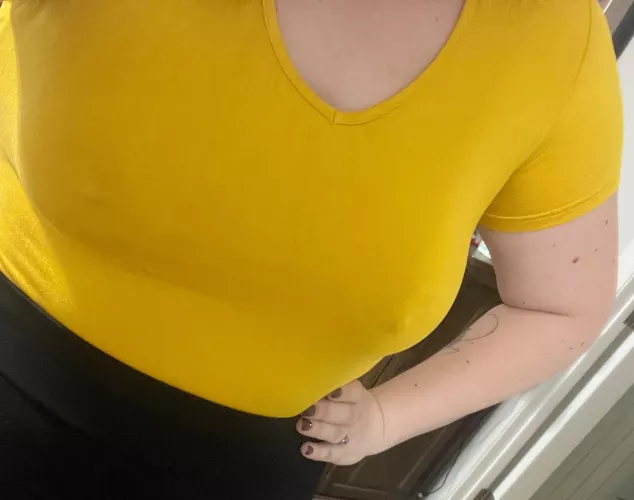 No time for a bra before dropping the kids off at school. Oops 😉