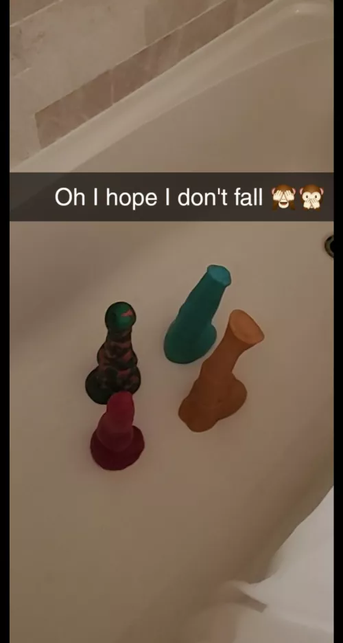 Oh No! I hope I don't fall 😏😈