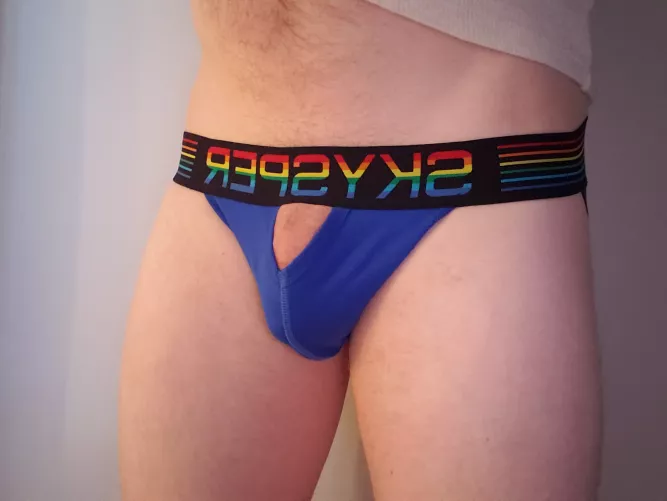 Oh shoot, I think this pair has a hole