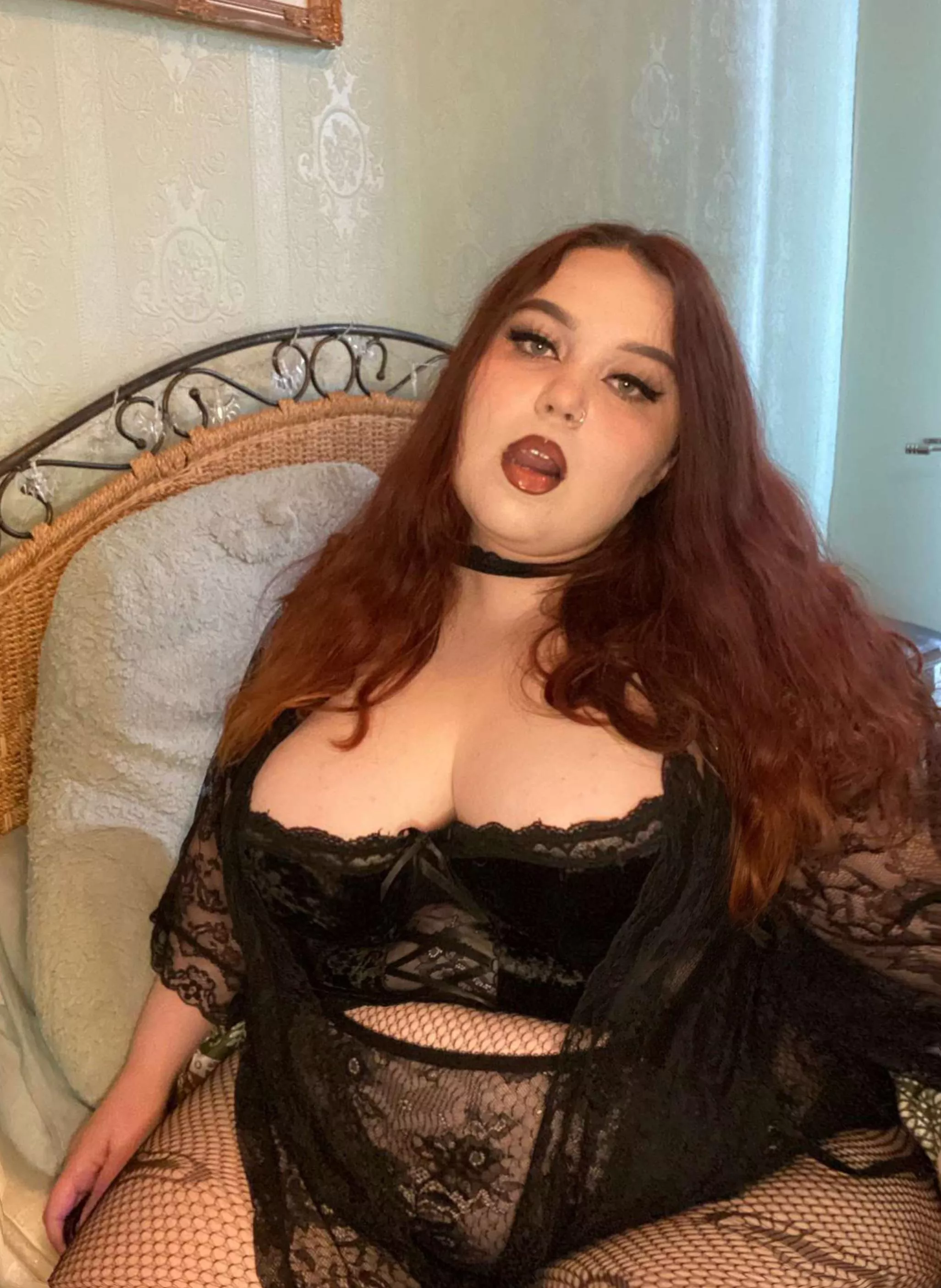 pucker up it’s international kiss a fat girl day 💋💋💋💋💋