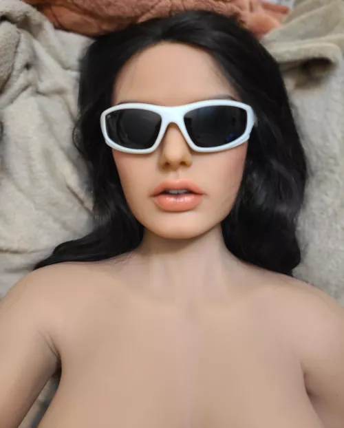 she's finally getting spa time 💅