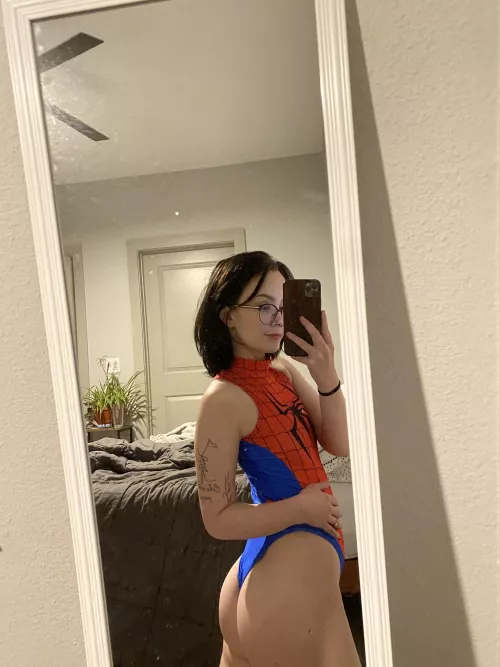 Shoot your web on my face and ass