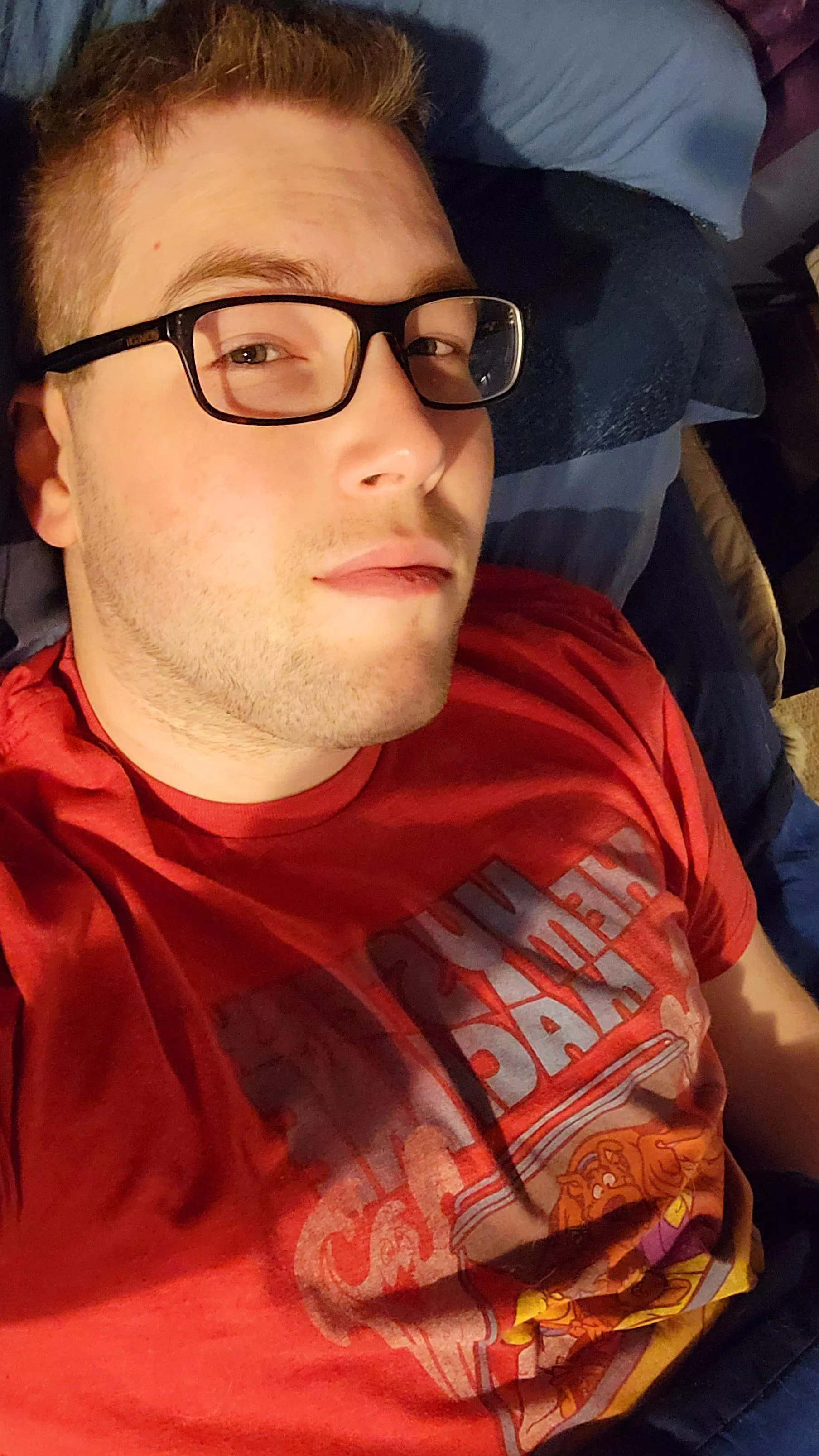 Should be napping lol but here I am wide awake. DMs open 😁