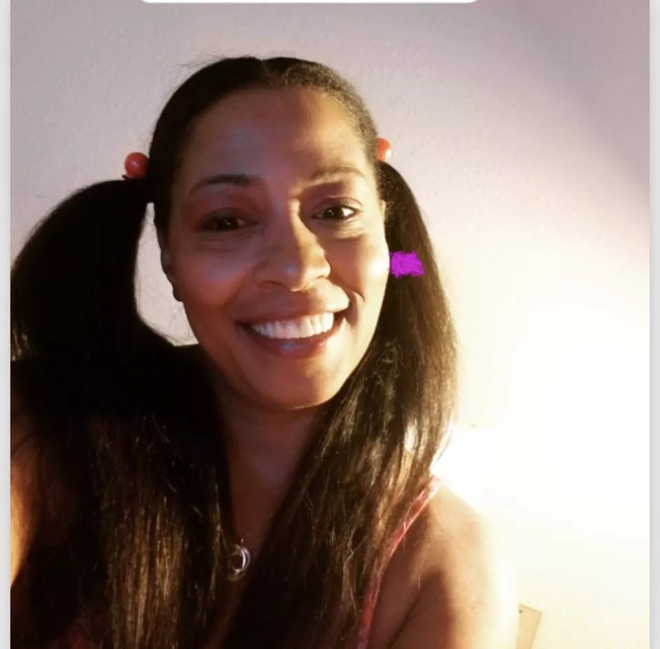 Single mom of 2 granny of 3